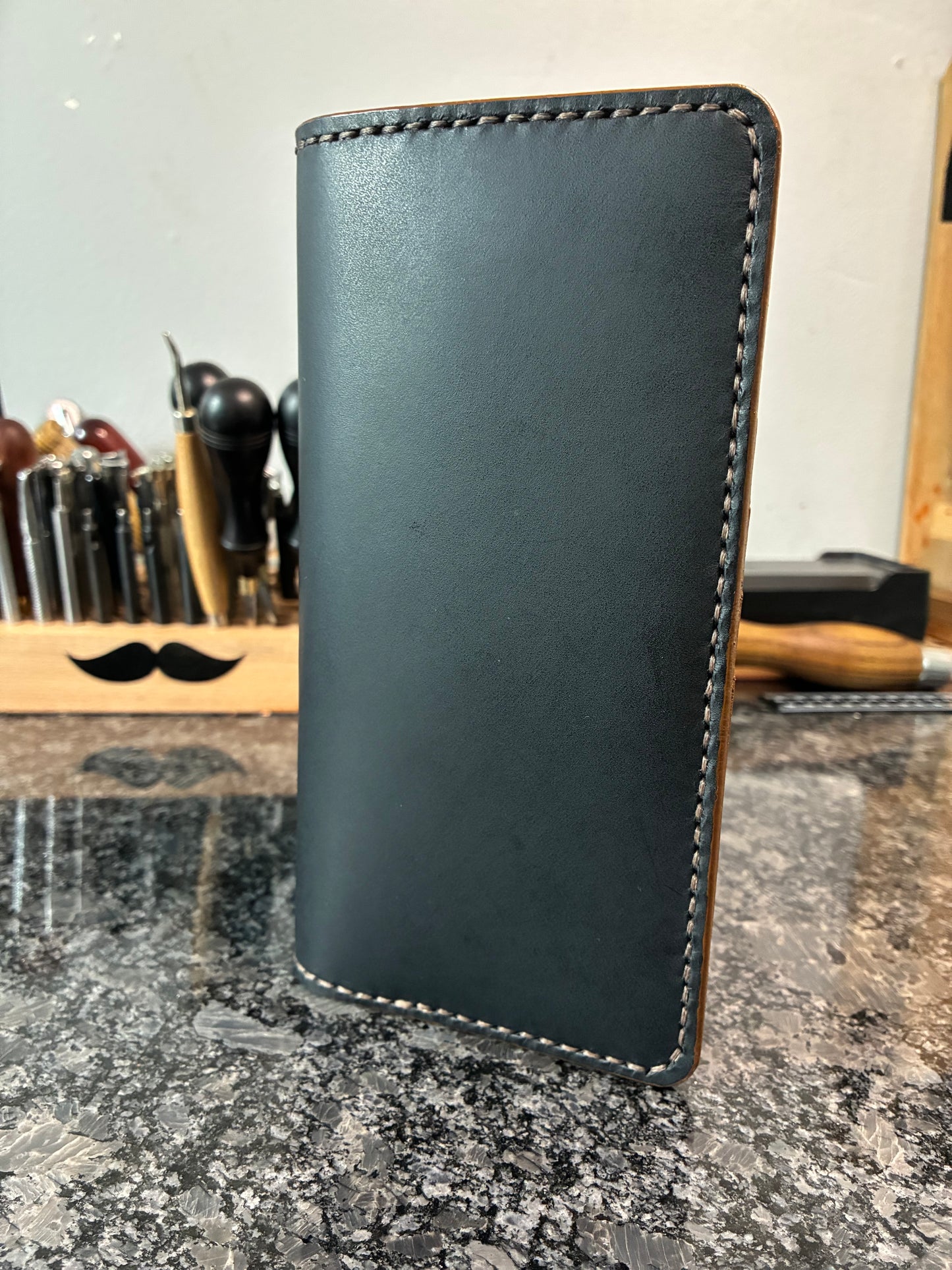 Crazy Horse water buffalo 12 card pocket leather long wallet
