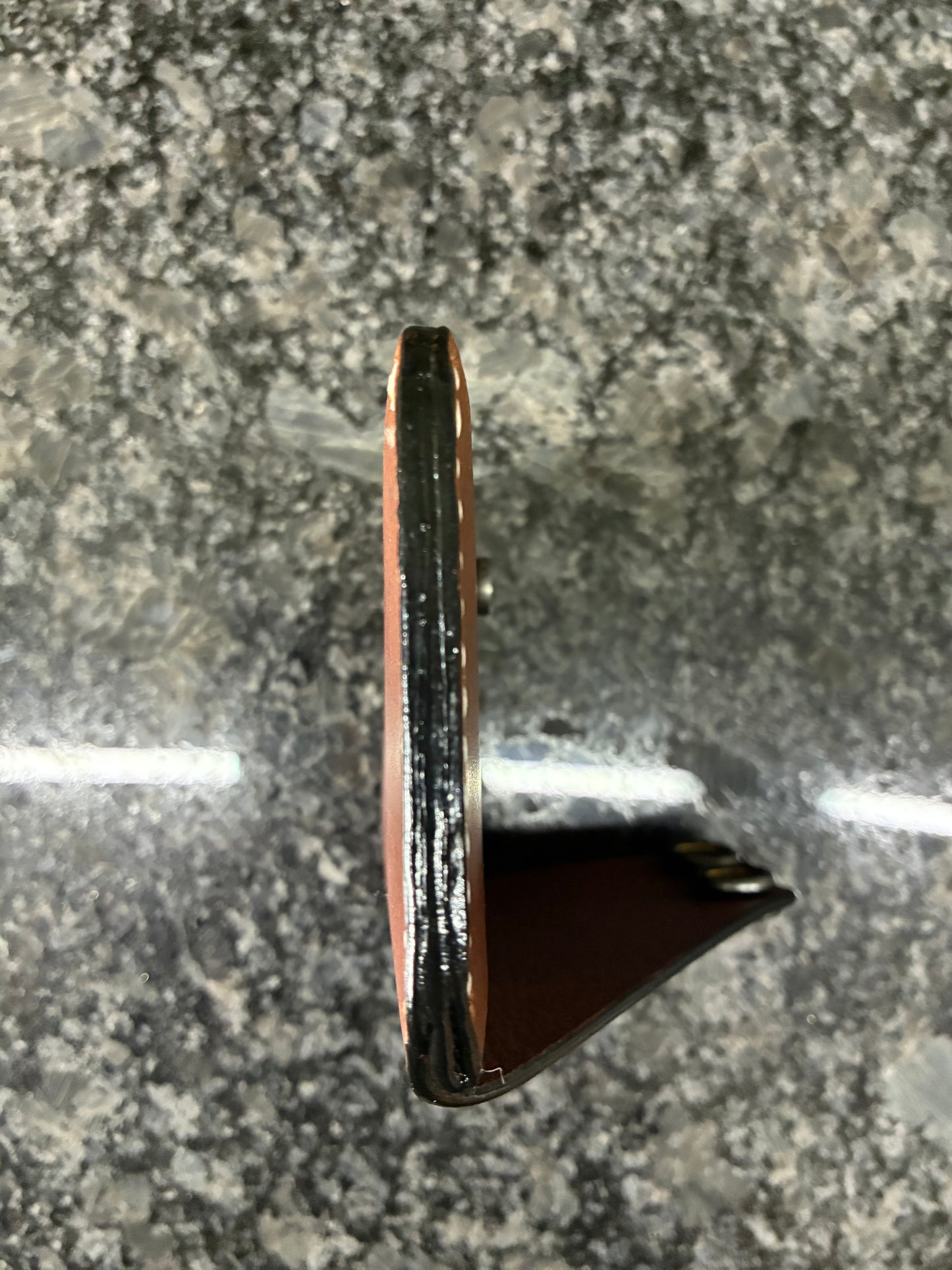 Minimalist snap wallet
