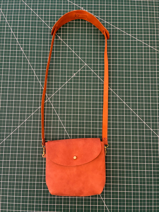 Ladies RedRock waxy pullup leather minimalist purse