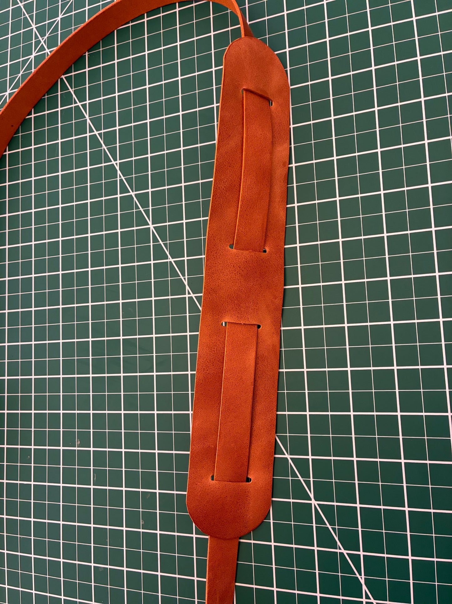Ladies RedRock waxy pullup leather minimalist purse